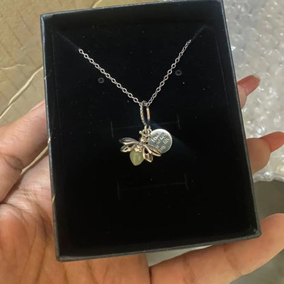 ✨ Collar Evangeline✨+ Caja Gratis 🎁